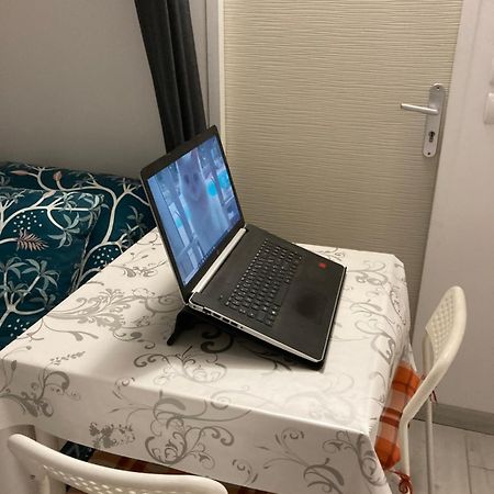 Garéoult Au Havre De Paix 아파트 외부 사진